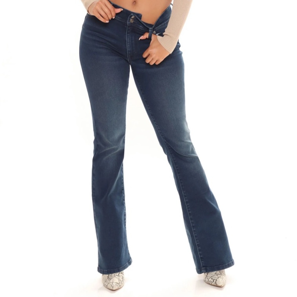 NWT Booty Lifting Compression Flare Jeans